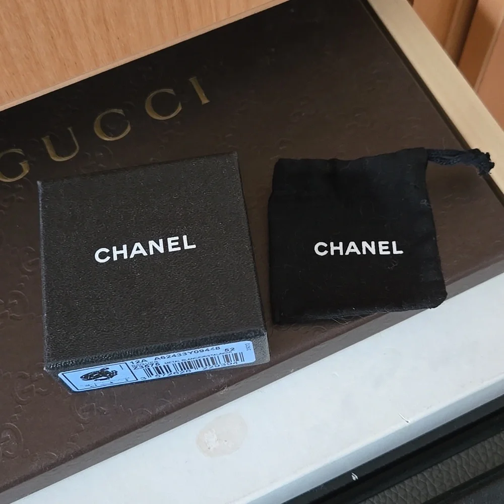 Chanel Geometric Ring | Double CC | Statement Designer Jewelry, Authentic, 52 - Picture 8 of 13